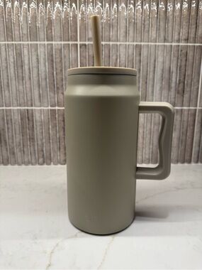 SIMPLE MODERN - Matte Taupe Insulated Tumbler with Handle and Straw
